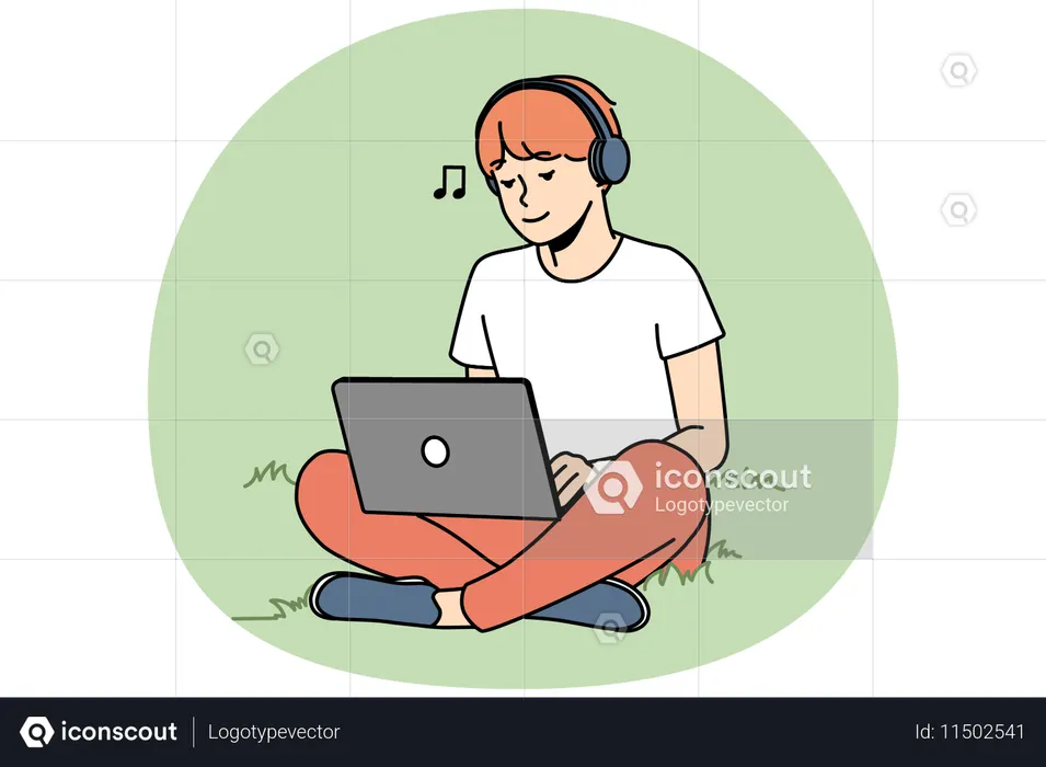 Cara sentado na grama ao ar livre trabalhando em um laptop usando fones de ouvido  Ilustração