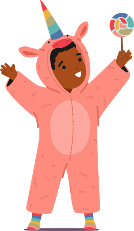 Criança negra usa alegremente pijama Kigurumi com tema de unicórnio e pirulito nas mãos  Ilustração