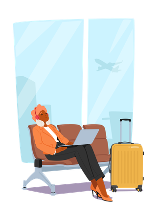 Femme assise confortablement sur un banc à l'aéroport utilisant un ordinateur portable  Illustration