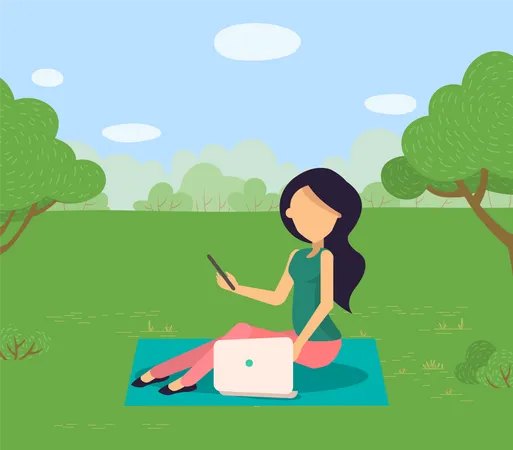 Femme assise sur l'herbe dans le parc avec un ordinateur portable  Illustration