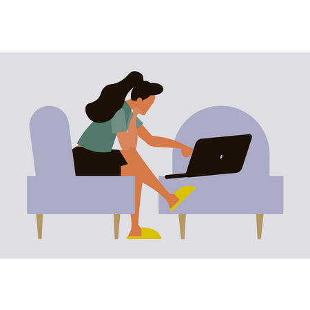 Femme assise sur un canapé travaillant sur un ordinateur portable  Illustration