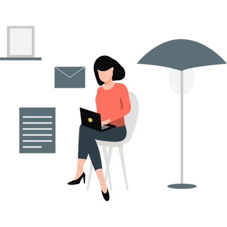 Femme envoyant un email  Illustration