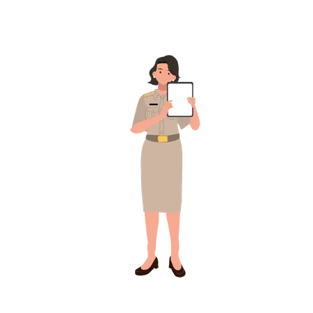 Officier féminin montrant une tablette  Illustration