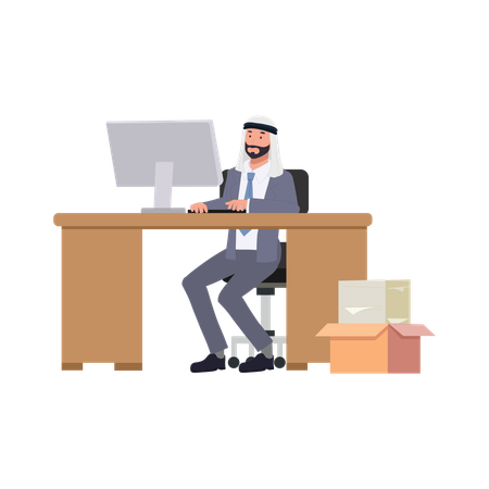 Heureux homme d'affaires arabe travaillant sur un ordinateur au bureau  Illustration