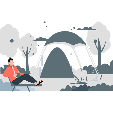 Homem tomando chá enquanto está sentado ao lado de seu acampamento  Ilustração