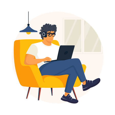 Homem ouvindo podcast no laptop sentado no sofá  Ilustração