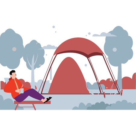 Le garçon boit du café à l’extérieur de la tente  Illustration
