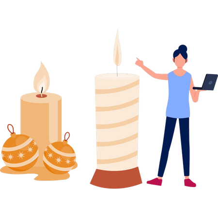 Menina trabalhando ao lado de uma vela dourada romântica  Illustration